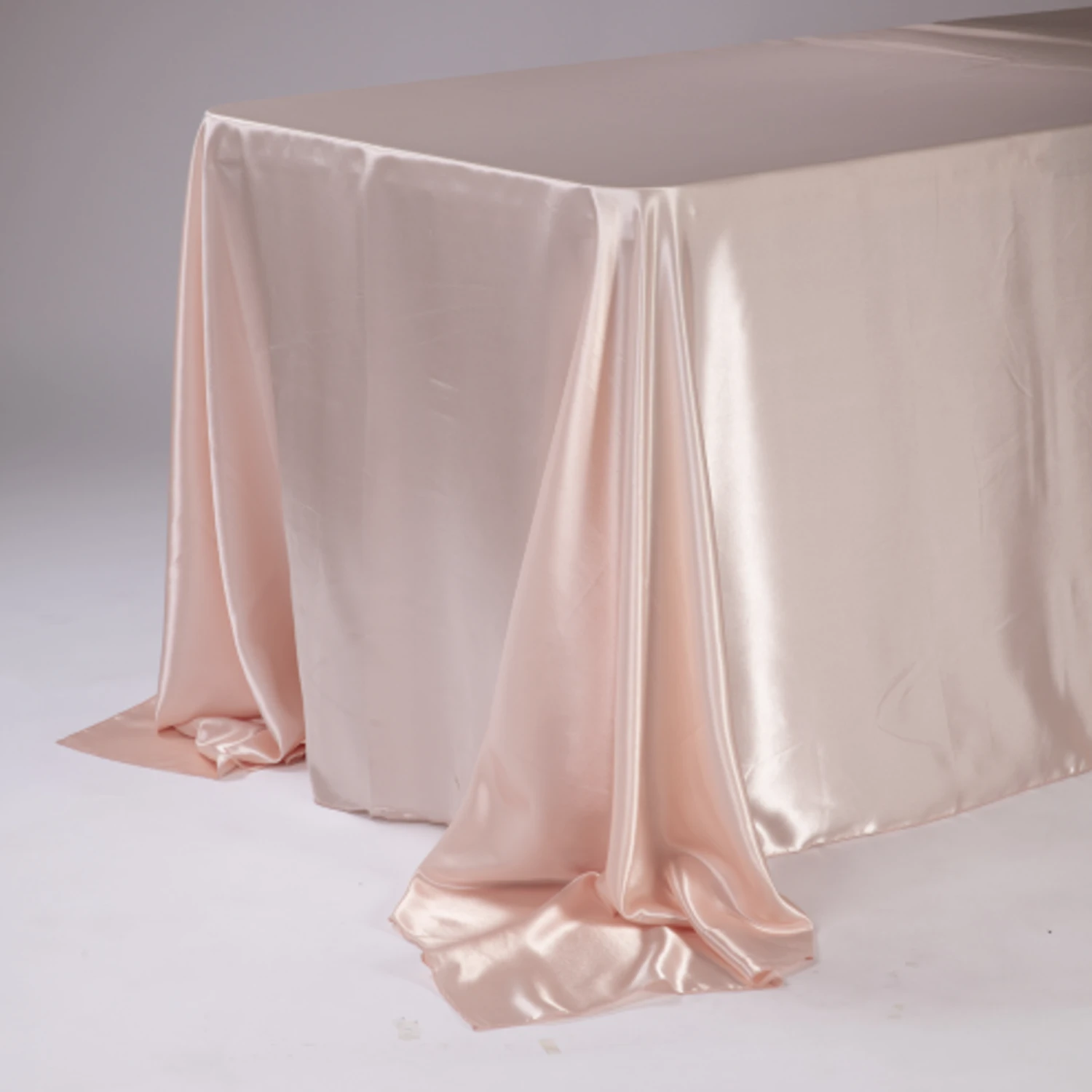 90 X 132'' BLUSH RECTANGULAR SATIN TABLECLOTH 3 90 X 132'' BLUSH RECTANGULAR SATIN TABLECLOTH