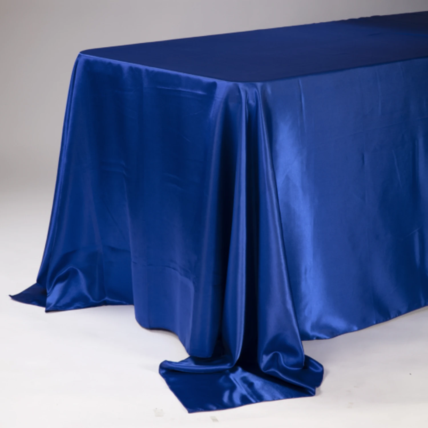 90" X 132" RECTANGLE SATIN ROYAL BLUE TABLECLOTH 3 90" X 132" RECTANGLE SATIN ROYAL BLUE TABLECLOTH