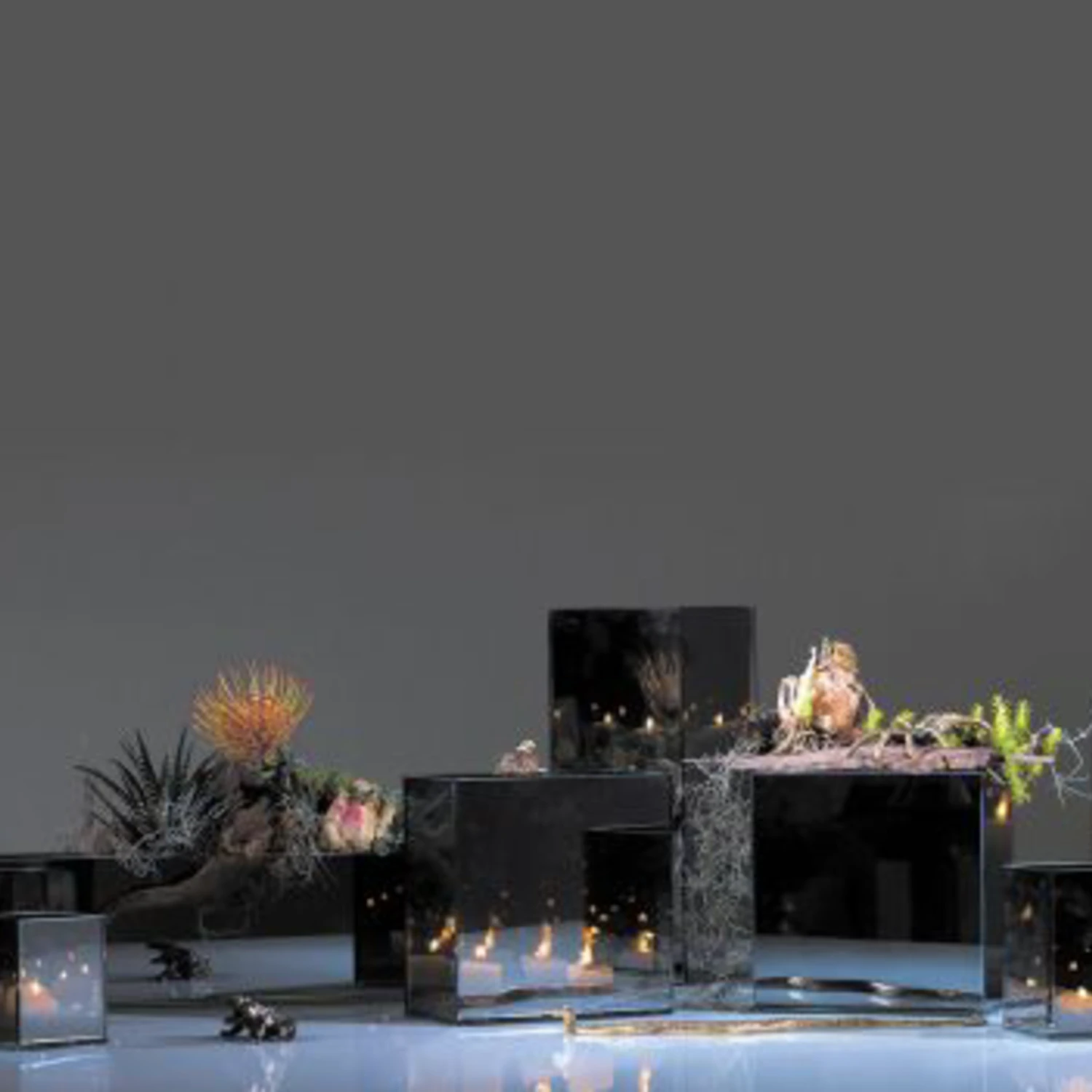 13.5’'Hx 5.5” X 5.5’’ MYRIAD CANDLE HOLDER 4 13.5’'Hx 5.5” X 5.5’’ MYRIAD CANDLE HOLDER - Image 2