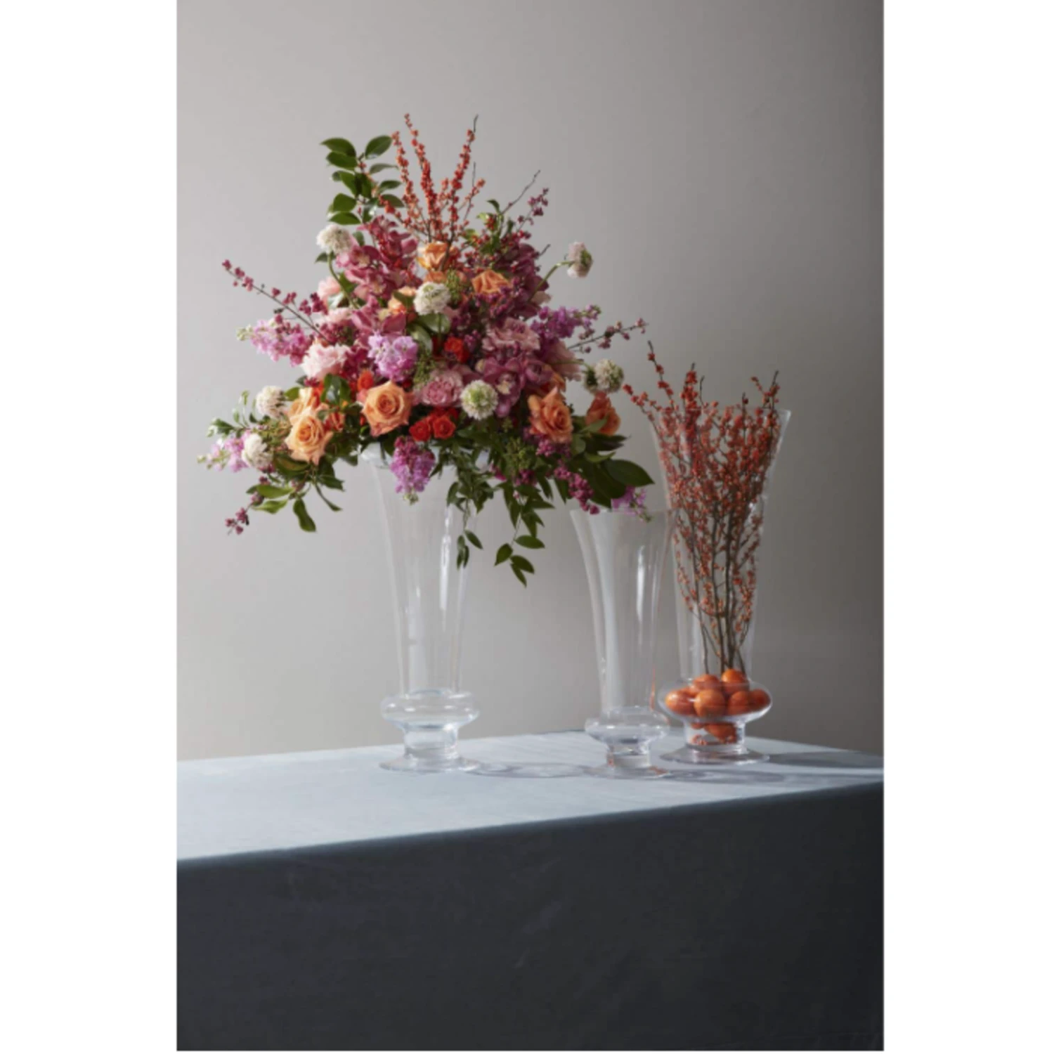 23.5”H X 9.75” GLASS CENTERPIECE DARIO VASE 4 23.5”H X 9.75” GLASS CENTERPIECE DARIO VASE - Image 2