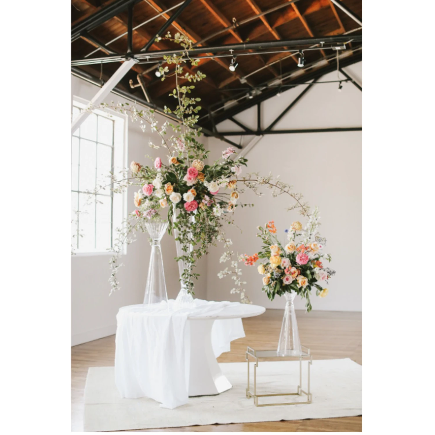 39.25”H X 9.5” GLASS SEMPLICE VASE REVERSIBLE 5 39.25”H X 9.5” GLASS SEMPLICE VASE REVERSIBLE - Image 3