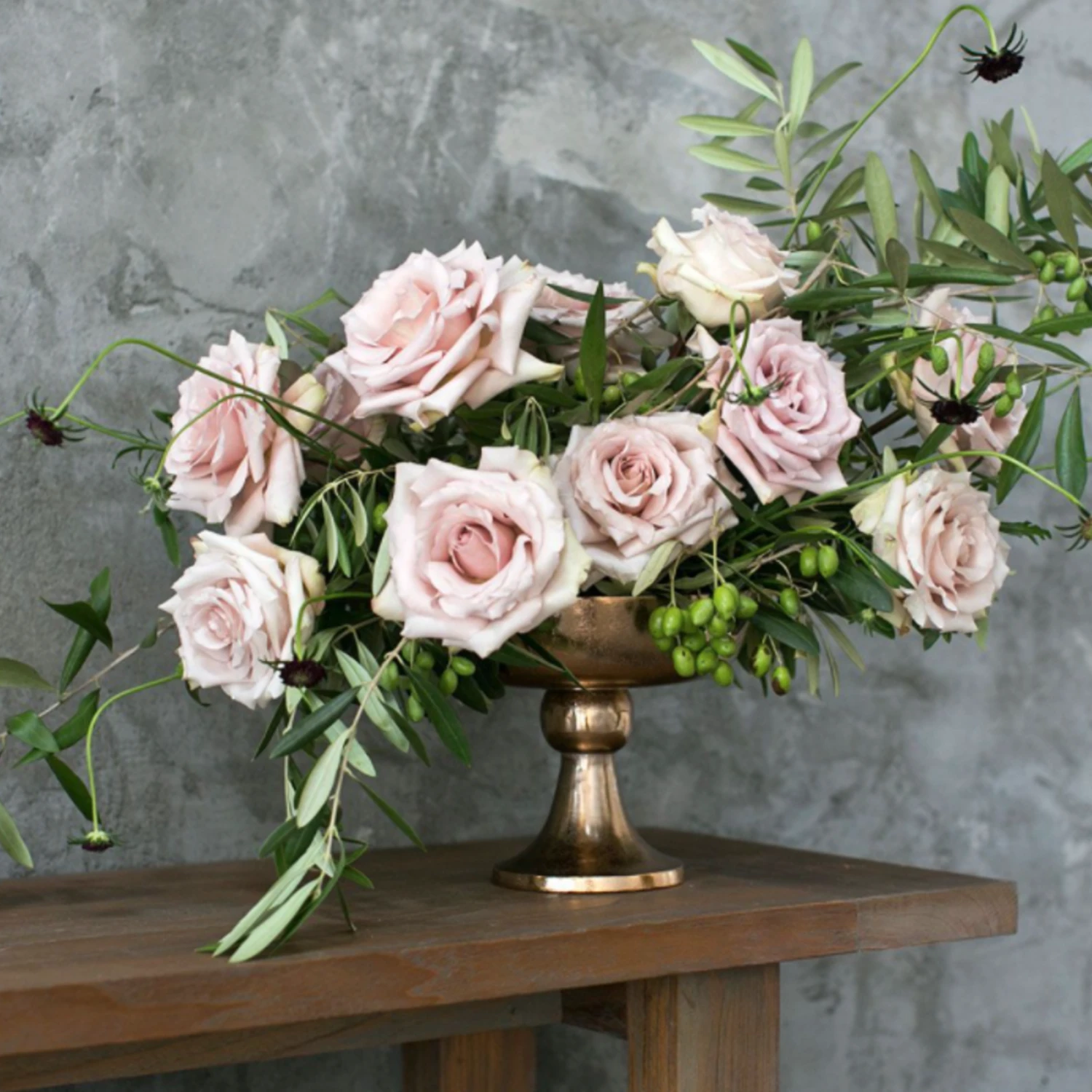 7"h X 9.5" GOLD METAL VIENNA COMPOTE 6 7"h X 9.5" GOLD METAL VIENNA COMPOTE - Image 4