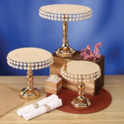 ROUND METAL STAND W PEARLS 11 X 11.75’’